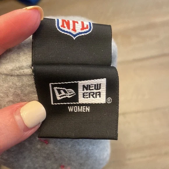 Toque - Picture 3 of 6